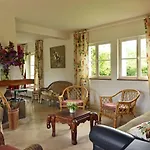 Chateau Le Quesnoy