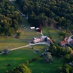 Couette-café Chateau Le Quesnoy Chevrieres (Oise)