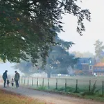 ベッド・アンド・ブレックファスト Chateau Le Quesnoy