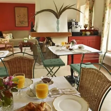 住宿加早餐酒店 勒凯努瓦庄园住宿加早餐旅馆 Chevrieres (Oise)