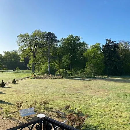 Chateau Le Quesnoy 3* Chevrieres (Oise)