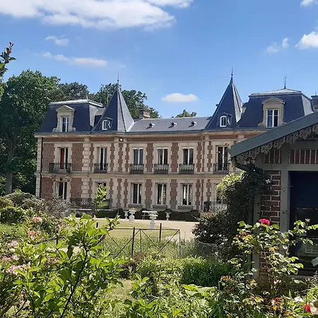 Chateau Le Quesnoy