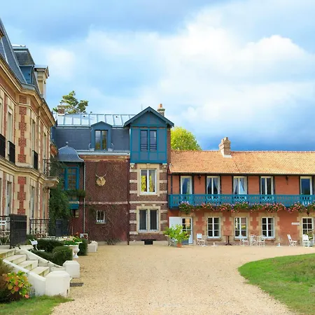 Nocleg ze śniadaniem Chateau Le Quesnoy 3*