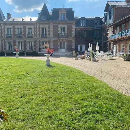 Nocleg ze śniadaniem Chateau Le Quesnoy Chevrieres (Oise)