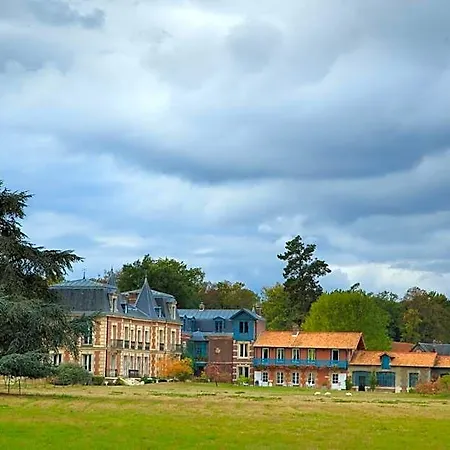 Chateau Le Quesnoy