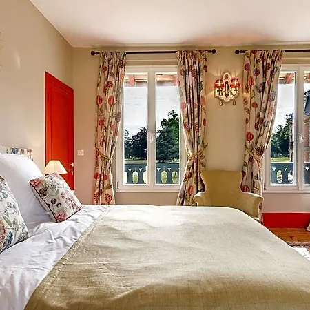 Chateau Le Quesnoy 3* Chevrieres (Oise)
