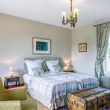 Alojamento de Acomodação e Pequeno-almoço Chateau Le Quesnoy 3*