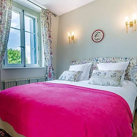 Chateau Le Quesnoy Alojamento de Acomodação e Pequeno-almoço Chevrieres (Oise)