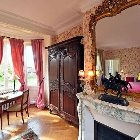 Chateau Le Quesnoy 3* Chevrieres (Oise)