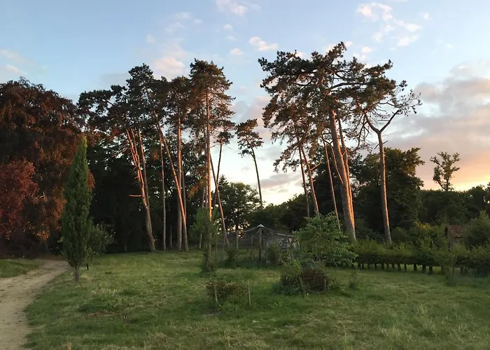 Chateau Le Quesnoy Couette-café Chevrieres (Oise)