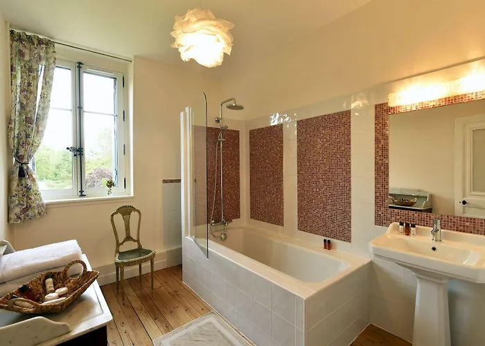 Chateau Le Quesnoy Couette-café 3*